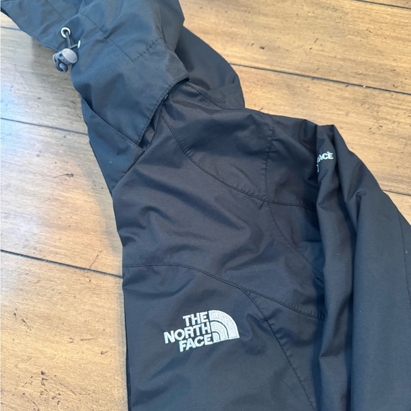 The North Face Black Waterproof Jacket. XS Summit Series Gore-Tex XCR. - Picture 4 of 13